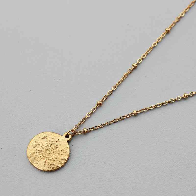 Necklace Carved Gold Coin Pendant for Women Girls Men Stainless Steel Simple Round Chain Goddess Worship Celebrity Medal Jewelry
Necklace Carved Gold Coin Pendant for Women Girls Men Stainless Steel Simple Round Chain Goddess Worship Celebrity Medal Jewelry