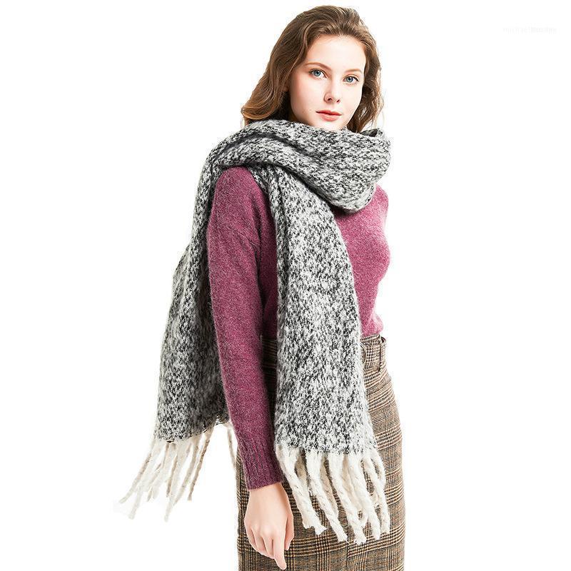 Autumn And Winter Circle Sand Thick Tassel Clip Flower Color Matching Scarf Shawl Braid Thickened Tonglu Scarf1
Autumn And Winter Circle Sand Thick Tassel Clip Flower Color Matching Scarf Shawl Braid Thickened Tonglu Scarf1
