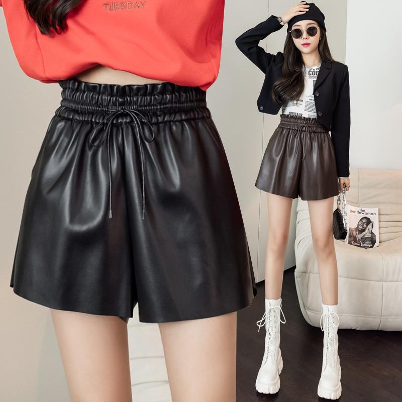 Women' Shorts Autumn Winter Women Black Korean Elastic Waist Washed PU Leather Female High Wide Legs Ladies Casual, Black shorts
Women' Shorts Autumn Winter Women Black Korean Elastic Waist Washed PU Leather Female High Wide Legs Ladies Casual, Black shorts
