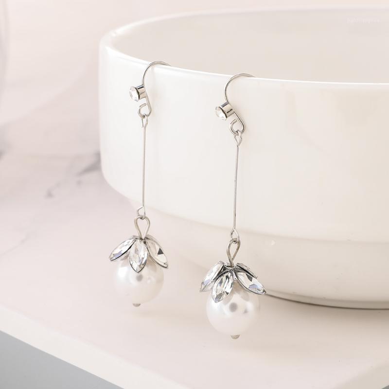 Fashion Pearl Pendant Drop Earring With Flower Rhinestone Push-back Long Earrings For Women Jewelry Gifts Dangle & Chandelier, Silver
Fashion Pearl Pendant Drop Earring With Flower Rhinestone Push-back Long Earrings For Women Jewelry Gifts Dangle & Chandelier, Silver
