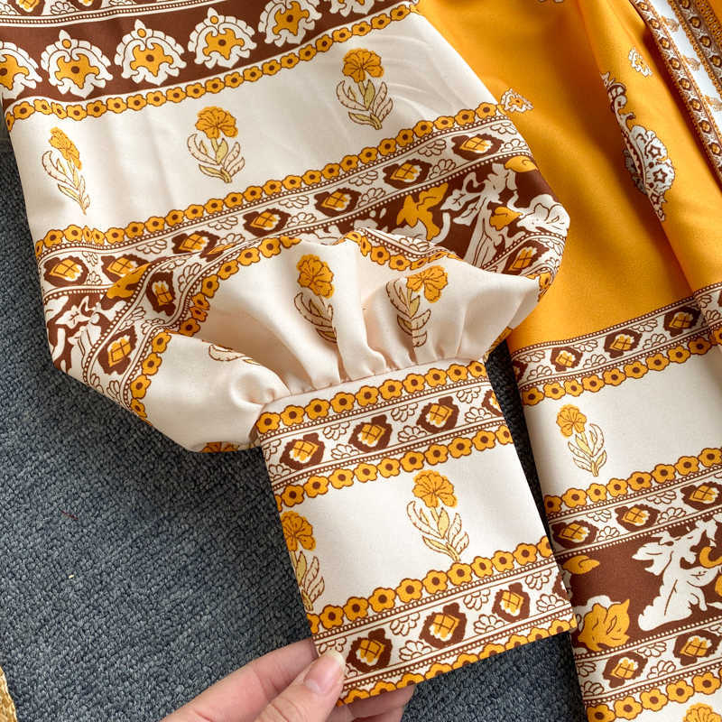 Women Fashion Bohemian Vintage Print A-line Mini Dress Round Neck Long Sleeve Lace Up Waist Slim Elegant Vestidos R909 210527