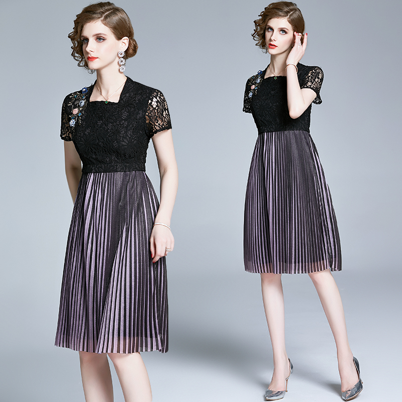 Appliques Lace Patchwork Chiffon Pleated Dress 2022 Summer Runway Designer Elegant Ladies Casual Office Dresses Square Collar Short Sleeve Sexy Women Party Frocks, Green
Appliques Lace Patchwork Chiffon Pleated Dress 2022 Summer Runway Designer Elegant Ladies Casual Office Dresses Square Collar Short Sleeve Sexy Women Party Frocks, Green