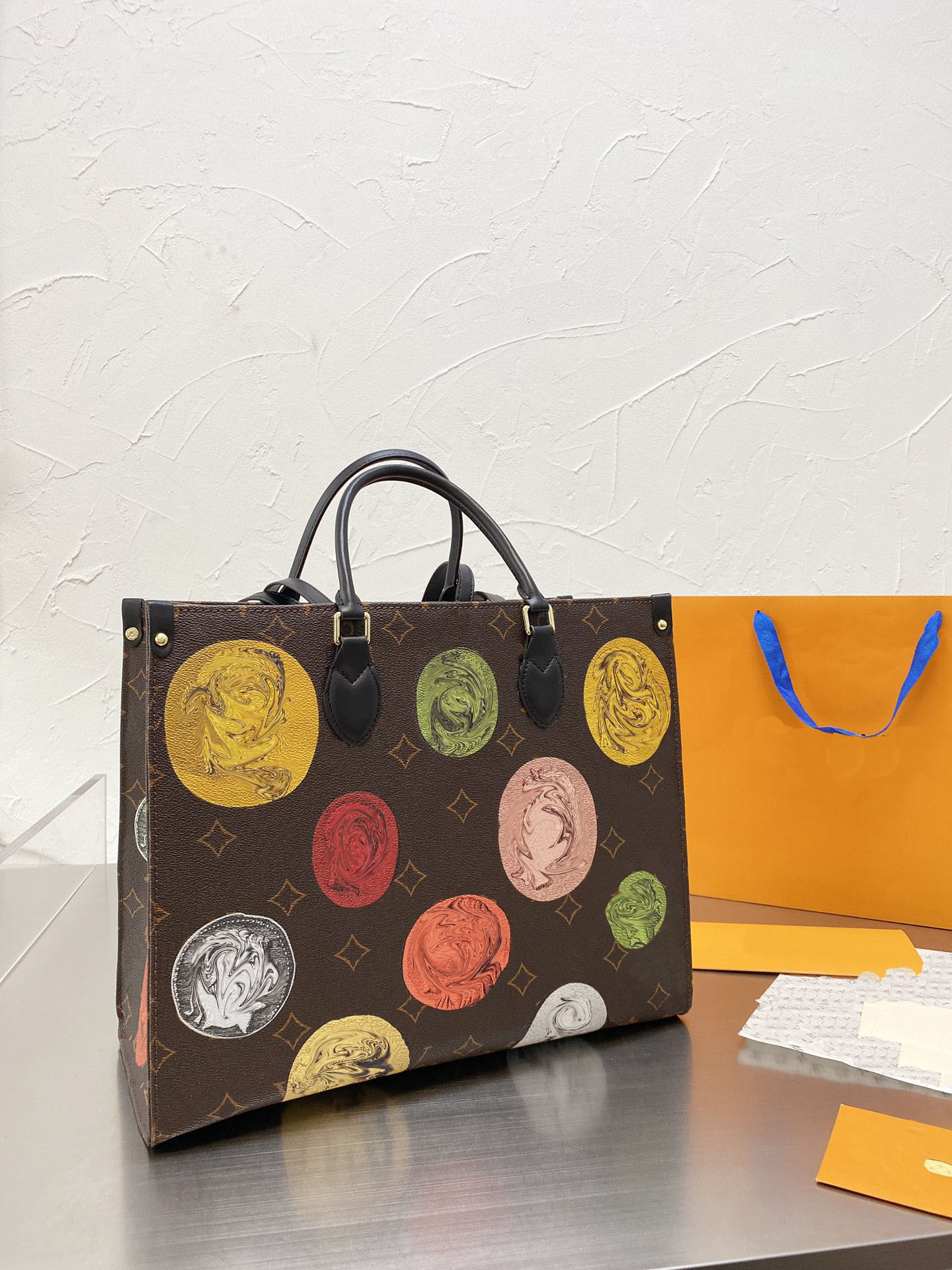 New Designer Bags graffiti tote on the funny avatar handbag ladies European and American style shopping bags large capacity ins style onthe
New Designer Bags graffiti tote on the funny avatar handbag ladies European and American style shopping bags large capacity ins style onthe