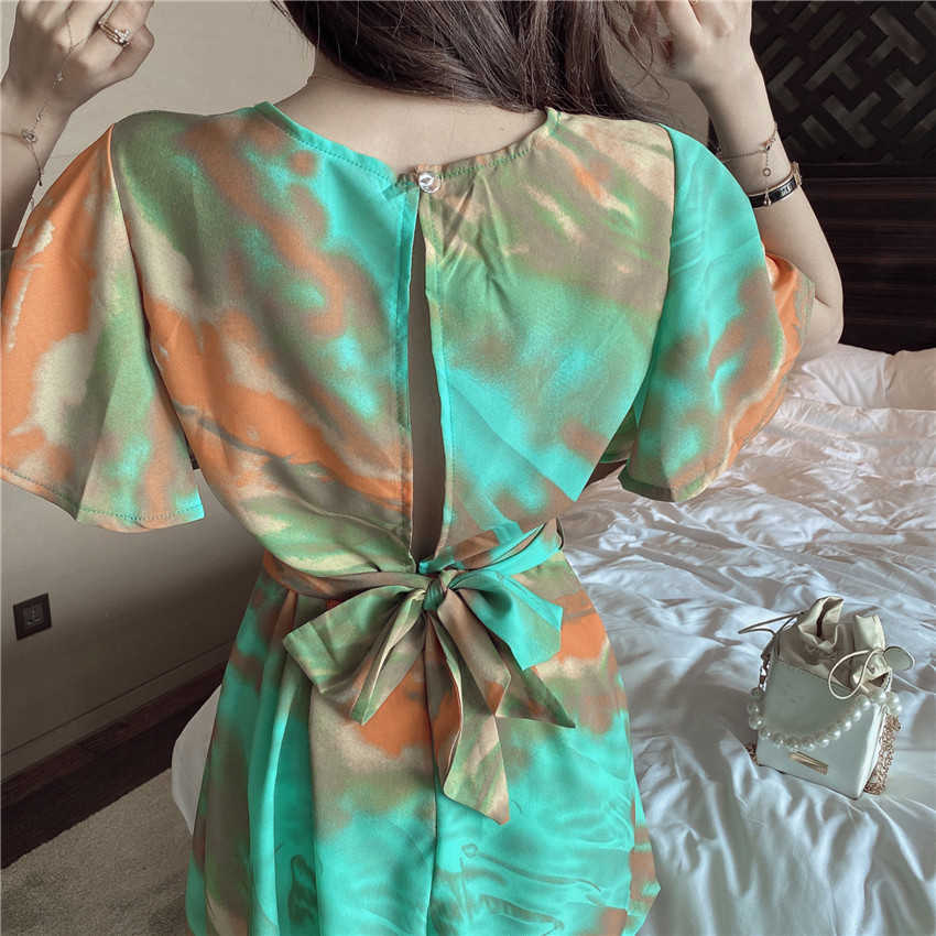 Yedinas Tie Dye Summer V Neck Jumpsuit Shorts Women Traf Beach Style Playsuit Chiffon Bodysuit Print Female Sexy Rompers Boho 210527