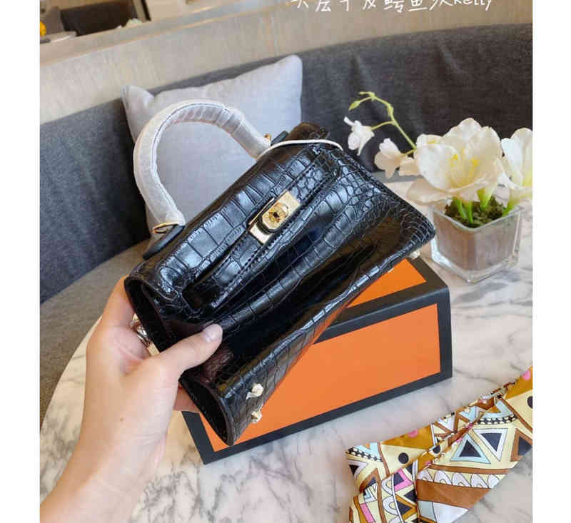 New Luxury Designer Handbag Herme New Leather Fog Faced Crocodile Small Kely Bag with One Shoulder and Diagonal Span JD56
New Luxury Designer Handbag Herme New Leather Fog Faced Crocodile Small Kely Bag with One Shoulder and Diagonal Span JD56