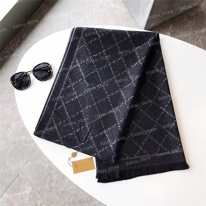 Mens Women Designer Scarf Shawl Winter Warm Woman Scarves Womens Luxurys Pashmina Classic Cashmere Scarf For Men Full Letter 65*180cm datou_store Scarves
Mens Women Designer Scarf Shawl Winter Warm Woman Scarves Womens Luxurys Pashmina Classic Cashmere Scarf For Men Full Letter 65*180cm datou_store Scarves