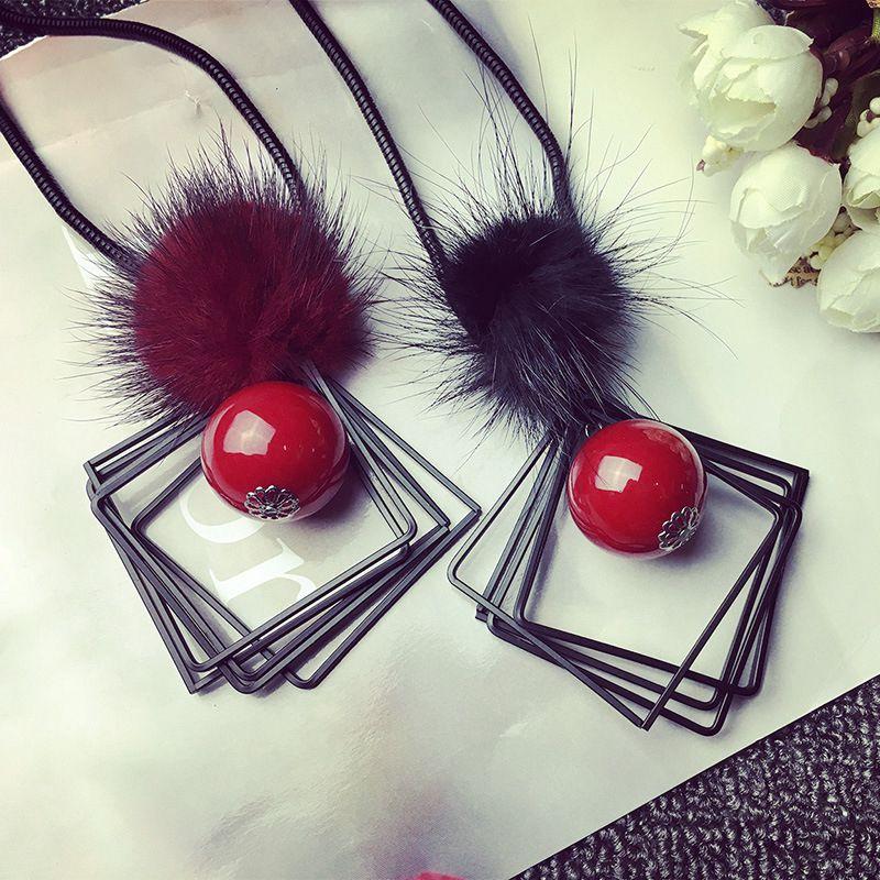 Pendant Necklaces 2021 Arrival Promotion Fur Long Necklace Real Black/red Mink Ball Triangle Metal Charm Bijoux Jewelry Fe
Pendant Necklaces 2021 Arrival Promotion Fur Long Necklace Real Black/red Mink Ball Triangle Metal Charm Bijoux Jewelry Fe