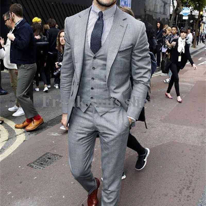 Custom made Mens Light Grey Suits Fashion Formal Dress Men Suit Set men wedding suits groom tuxedos(Jacket+Pants+Vest+Tie) C18122501, White;black
Custom made Mens Light Grey Suits Fashion Formal Dress Men Suit Set men wedding suits groom tuxedos(Jacket+Pants+Vest+Tie) C18122501, White;black