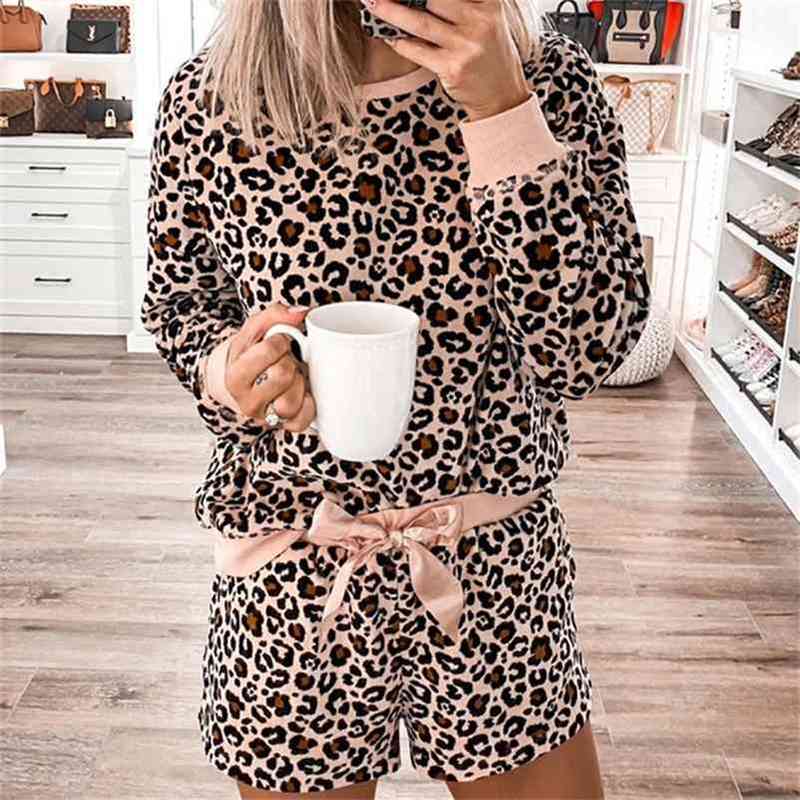 Women' summer printed long-sleeved pajamas two-piece home Comfortable O-Neck 2piece set women sweatsuit 210517, Pink
Women' summer printed long-sleeved pajamas two-piece home Comfortable O-Neck 2piece set women sweatsuit 210517, Pink