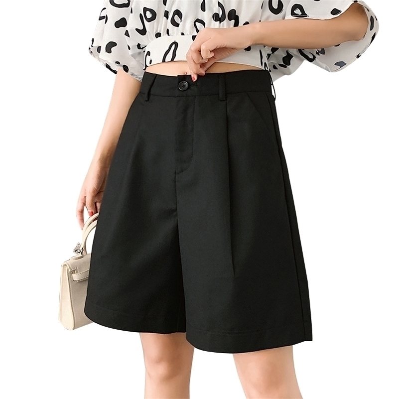 S-3XL Suits Shorts Female Harajuku High Waist Short Pants Straight Vintage Women Shorts Loose Casual Black Shorts Plus Size 210611, Gray
S-3XL Suits Shorts Female Harajuku High Waist Short Pants Straight Vintage Women Shorts Loose Casual Black Shorts Plus Size 210611, Gray