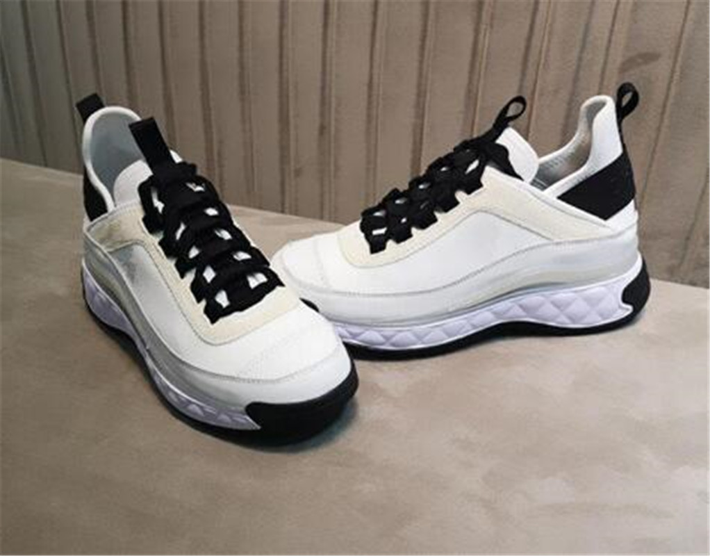 Hot Selling triple s designer shoes for women platform sneakers black white Bred trainers fashion sports sneakers outdoor casual shoes
Hot Selling triple s designer shoes for women platform sneakers black white Bred trainers fashion sports sneakers outdoor casual shoes