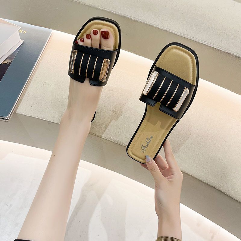 Summer Fashion New Style Slippers Women Outdoor Fashion Leisure Shopping Beach Sandals Comfortable Slip