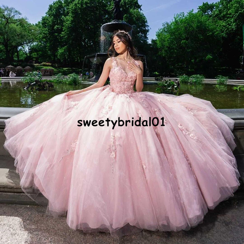 Pink vestidos de 15 años Quinceanera Dresses Lace Appliques Sweet 16 Dress Applique Long Ball Gown Prom Gowns, Royal blue
Pink vestidos de 15 años Quinceanera Dresses Lace Appliques Sweet 16 Dress Applique Long Ball Gown Prom Gowns, Royal blue