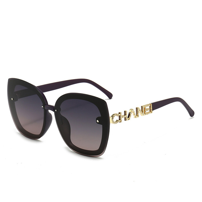 Fashion high quality Designer Sunglasses Brand Polarized lens Sun glasses Eyewear For Women eyeglasses metal frame 548 with box case 2021, White;black
Fashion high quality Designer Sunglasses Brand Polarized lens Sun glasses Eyewear For Women eyeglasses metal frame 548 with box case 2021, White;black