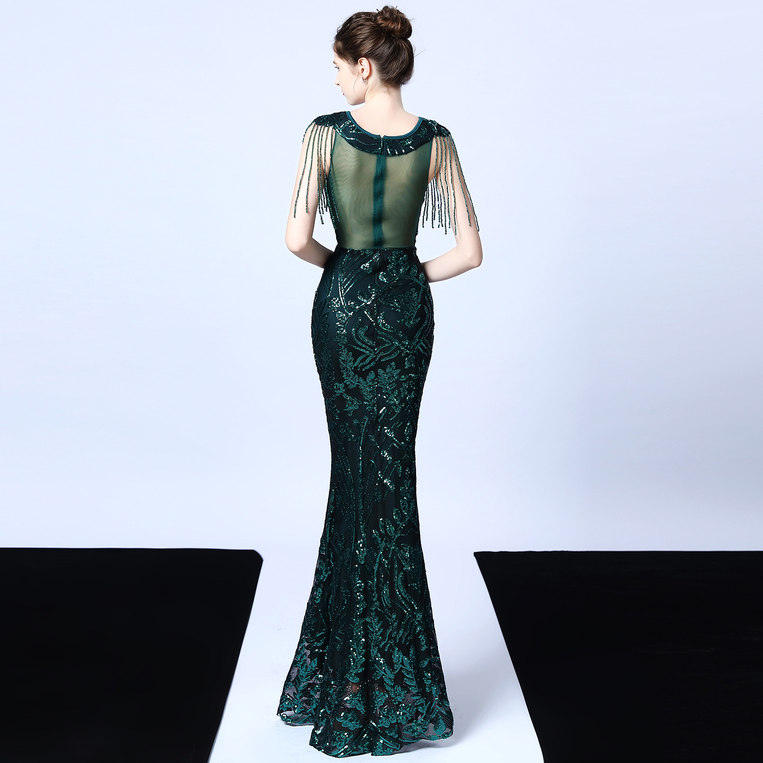 Sparkly Emerald Green Evening Dresses Sequins Applique Tassel Mermaid Fishtail Prom Reception Gowns robe vert émeraude