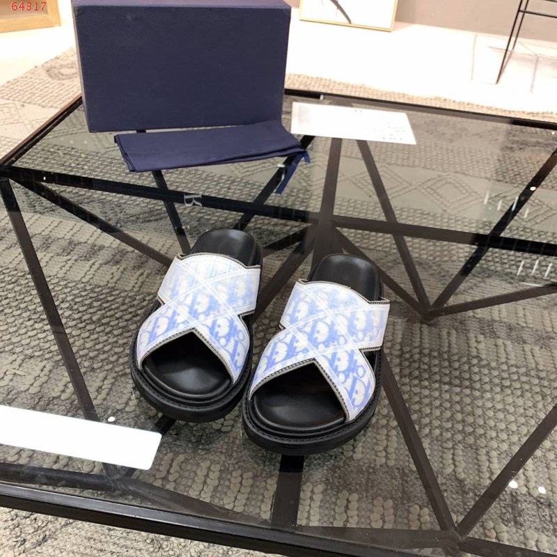 Comfortable healthy Summer fashion black and white print men's cross slippers non-slip wear beach shoes rubber outsole can be worn for men casual shoes, Grey
Comfortable healthy Summer fashion black and white print men's cross slippers non-slip wear beach shoes rubber outsole can be worn for men casual shoes, Grey