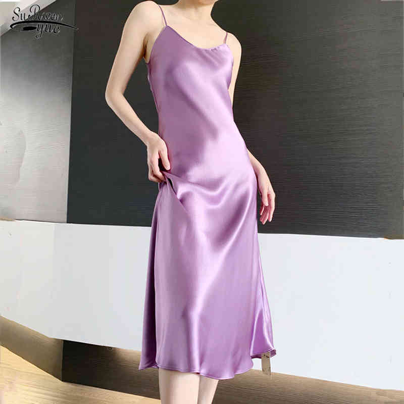 Woman Dress Vestidos Satin Sleeveless Spaghetti Strap Straight Solid Luxury Shiny Sundress Sexy Imitation Silk Green 13115 210521, White
Woman Dress Vestidos Satin Sleeveless Spaghetti Strap Straight Solid Luxury Shiny Sundress Sexy Imitation Silk Green 13115 210521, White