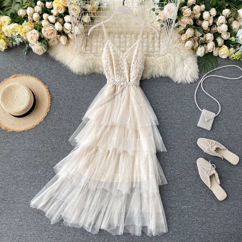 Elegant Women Sexy V Neck Backless Slim Long Rode Fashion Embroidery Patchwork Mesh Dress Summer Party Dresses 210602
Elegant Women Sexy V Neck Backless Slim Long Rode Fashion Embroidery Patchwork Mesh Dress Summer Party Dresses 210602