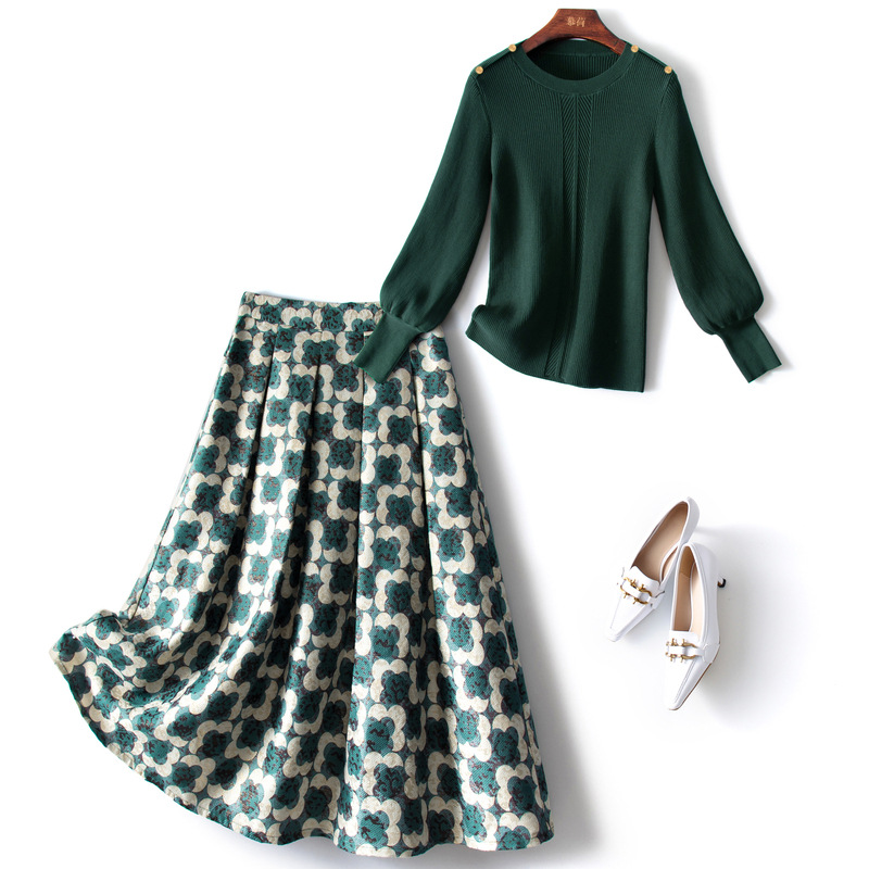 2021 Autumn Winter Long Sleeve Round Neck Green Solid Color Knitted Knits Tees Top + Floral Print Peplum Mid-Calf Skirt Two Piece Suits 2 Pieces Set 21N01ZL3342
2021 Autumn Winter Long Sleeve Round Neck Green Solid Color Knitted Knits Tees Top + Floral Print Peplum Mid-Calf Skirt Two Piece Suits 2 Pieces Set 21N01ZL3342