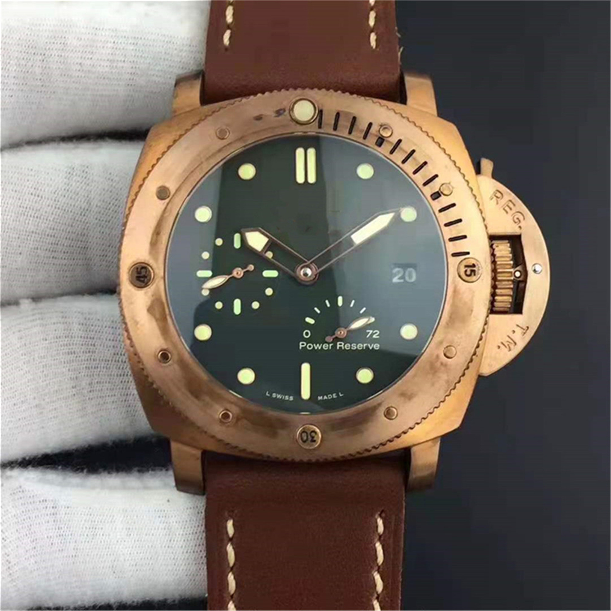 Luxury watch pam507 XF men's bronze case, 47mm leather strap, through the bottom, P9002 automatic mechanical movement, sapphire crystal
Luxury watch pam507 XF men's bronze case, 47mm leather strap, through the bottom, P9002 automatic mechanical movement, sapphire crystal