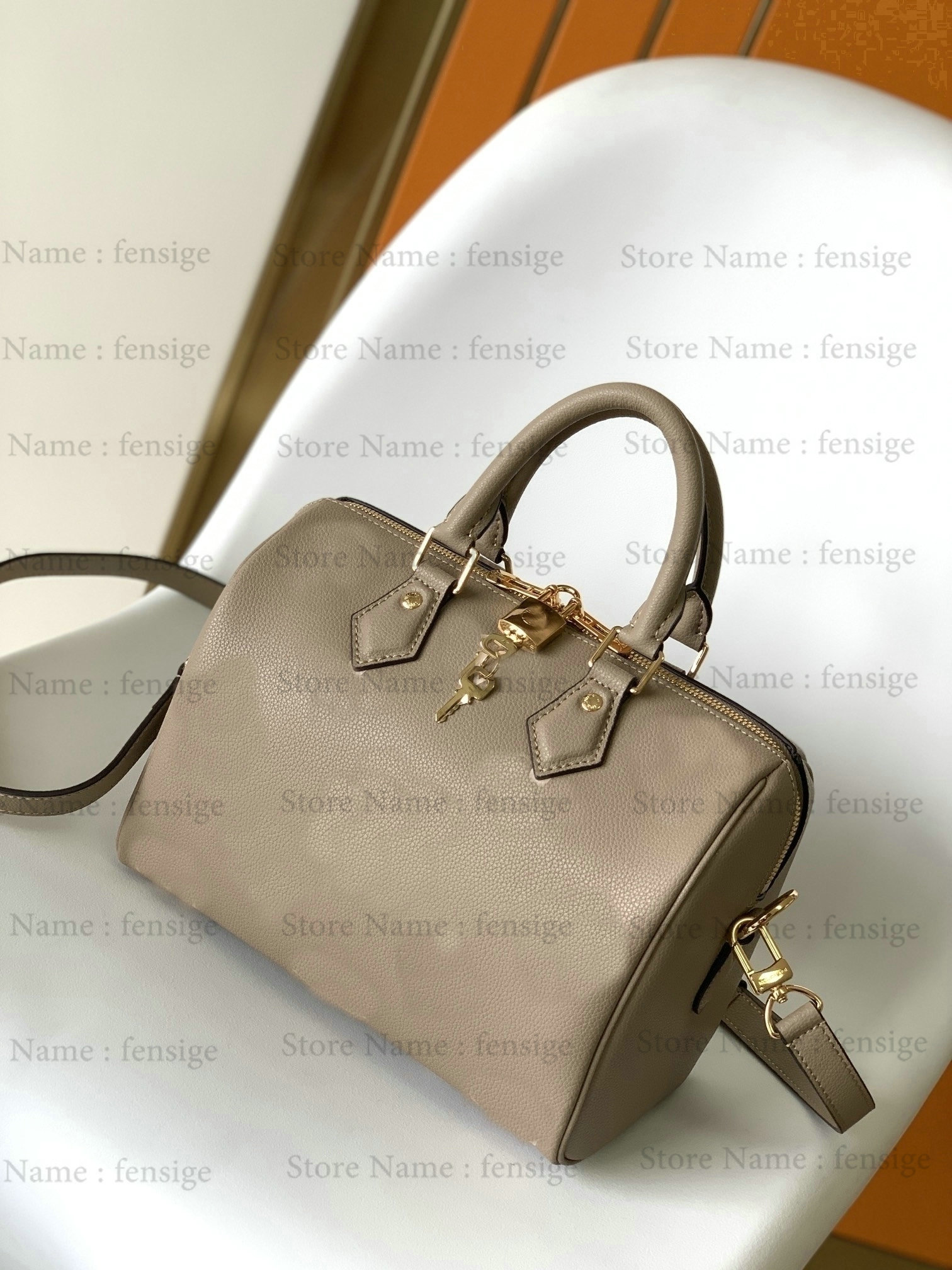 SPEEDY BANDOULIERES 25 30 Italian artist Piero Fornasetti Boston Bags Cameo capsule Leopard Crossbody Handbag Womens Greco-Roman motifs Leather Wild at Heart Totes, #1
SPEEDY BANDOULIERES 25 30 Italian artist Piero Fornasetti Boston Bags Cameo capsule Leopard Crossbody Handbag Womens Greco-Roman motifs Leather Wild at Heart Totes, #1