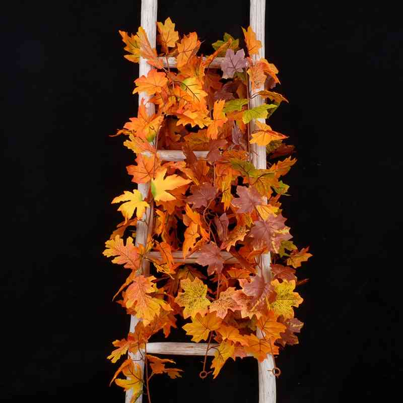 Simulated maple leaf Halloween Christmas decoration props artificial flower rattan wreath
Simulated maple leaf Halloween Christmas decoration props artificial flower rattan wreath