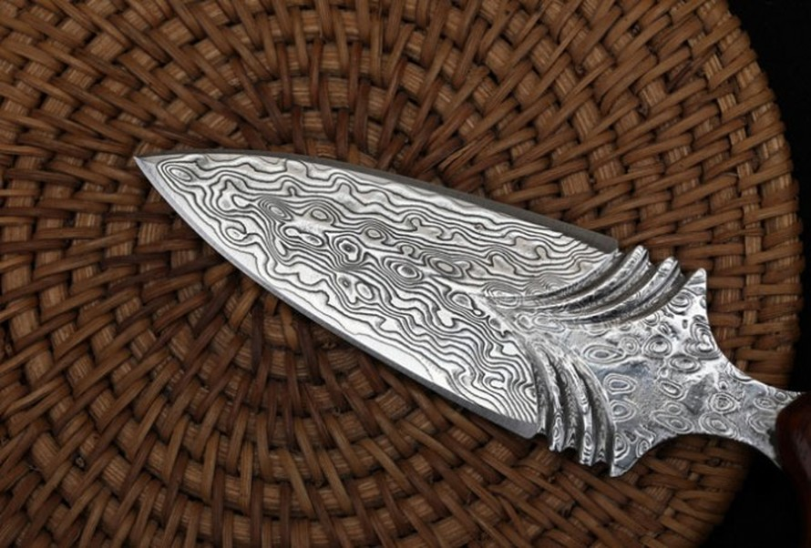 Fan Shaped Push Knife Hand Stab Thorn Damascus Blade Red Sandalwood Handle Camping Tactical EDC Survival Tool Knives Xmas Gift a3156