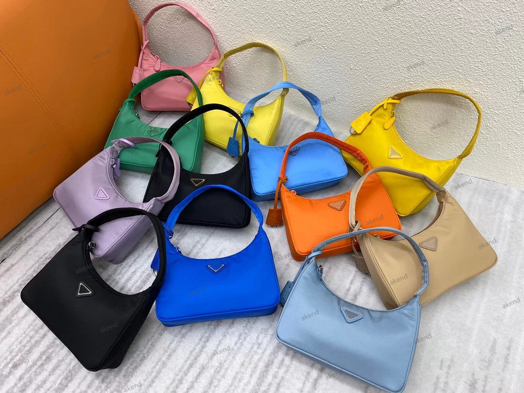 Top quality Women's Re-edition 2000 Luxury Designer Evening Bags tote Nylon fashion leather girl gift Shoulder Bag Purse Handbags hobo
Top quality Women's Re-edition 2000 Luxury Designer Evening Bags tote Nylon fashion leather girl gift Shoulder Bag Purse Handbags hobo