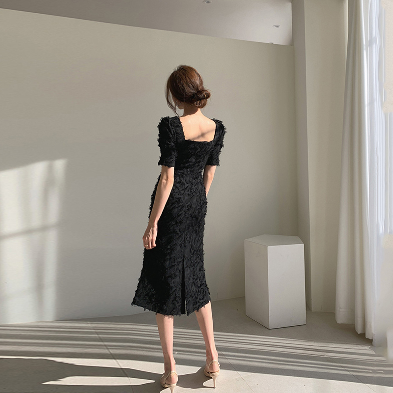 Korean Chic Summer Women Dress Square collar Heavy Industry Feather Tassel Slim High waist Mid-length Bag Hip Female 210506