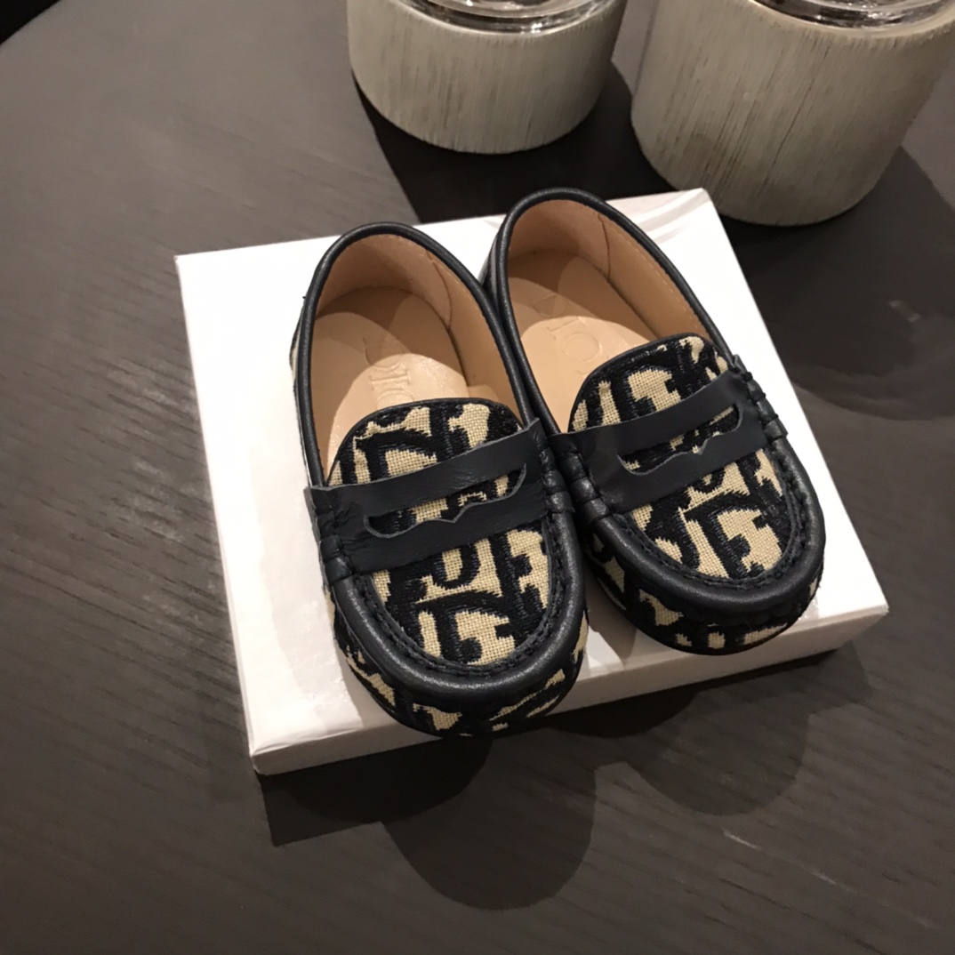 Kids Shoes Top quality Design Baby First Walkers Toddler Boys Girls Leather Sneakers Breathable Little Casual Children Shoe
Kids Shoes Top quality Design Baby First Walkers Toddler Boys Girls Leather Sneakers Breathable Little Casual Children Shoe