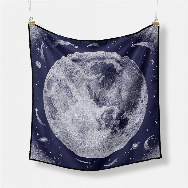 Scarves 2022 Brand Design White Moonlight Silk Scarf Fashion Women Small Square Hijab Head Neck Tie Band Neckerchief
Scarves 2022 Brand Design White Moonlight Silk Scarf Fashion Women Small Square Hijab Head Neck Tie Band Neckerchief