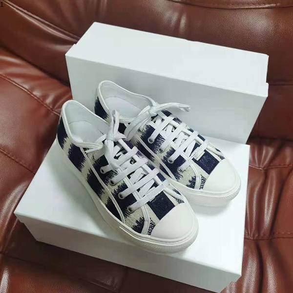 design lady Flat Casual leather platform sneaker Letters lace-up luxury woman fashion men Printed Large EUR 35-41 mjk0001
design lady Flat Casual leather platform sneaker Letters lace-up luxury woman fashion men Printed Large EUR 35-41 mjk0001
