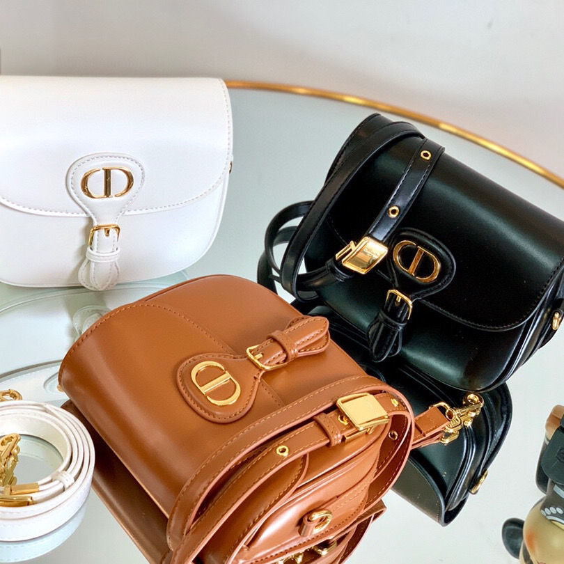 2021 Luxurys Designer Christian Handbags New Saddle New Leisure Trend Solid Color Retro Messenger Crossbody Hand JD5Z, Black
2021 Luxurys Designer Christian Handbags New Saddle New Leisure Trend Solid Color Retro Messenger Crossbody Hand JD5Z, Black