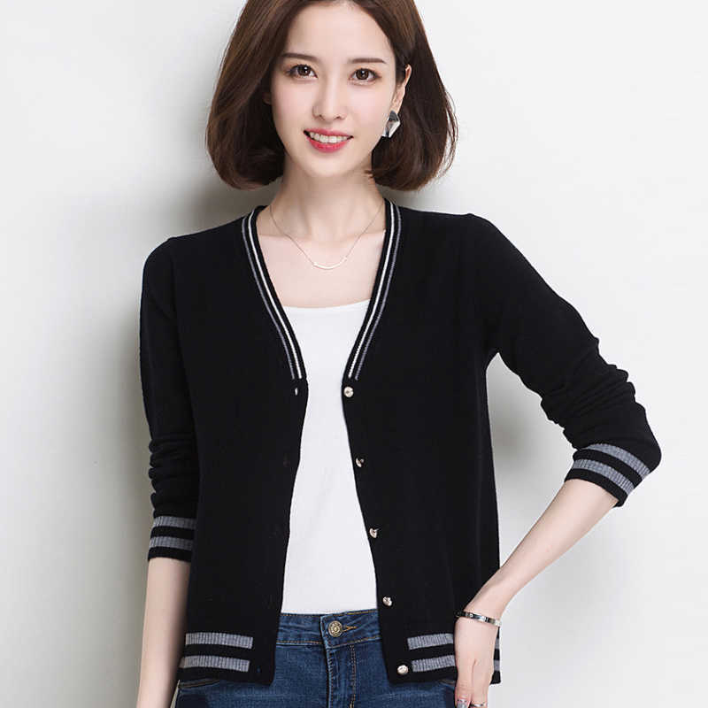Korean Fashion Ladies Full Sleeve Women Knitting Sweater Solid V-Neck Cardigans And Jumper Loose Sweater Cardiagns basic 210604, White
Korean Fashion Ladies Full Sleeve Women Knitting Sweater Solid V-Neck Cardigans And Jumper Loose Sweater Cardiagns basic 210604, White
