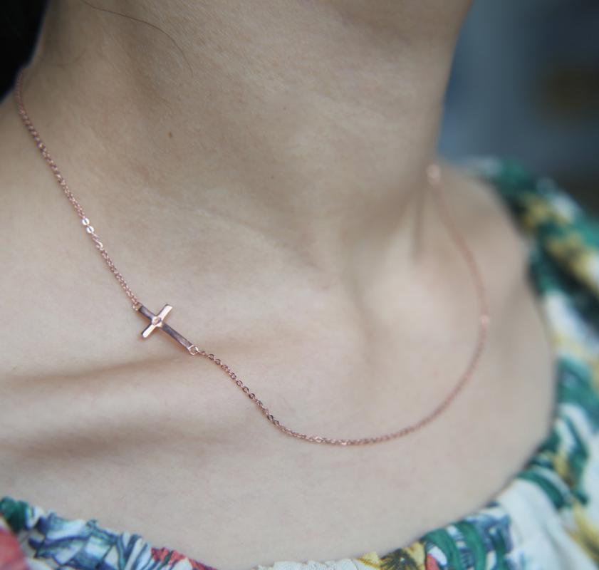 Chokers Exquisite And Charming Mini CZ Cross Sideways Thin Chain Ladies Gold Silver Simple Fashion Necklace