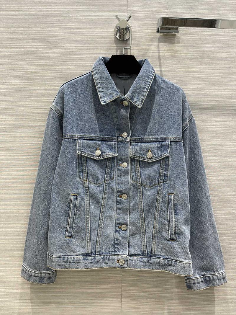 Women' Jackets 2021 .,Bale****ga Multi-language Embellished Jean Jacket,Size Large, As pic
Women' Jackets 2021 .,Bale****ga Multi-language Embellished Jean Jacket,Size Large, As pic