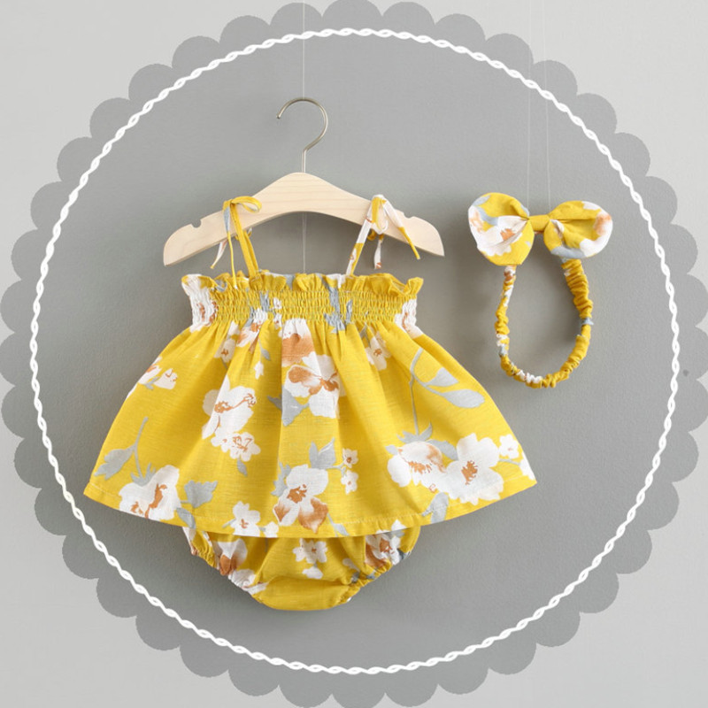 Baby Girl Clothes Set Summer Toddler Kids Floral Sleeveless Bow Top Shorts Headband 3PCS Clothing Girls Outfits, White 
Baby Girl Clothes Set Summer Toddler Kids Floral Sleeveless Bow Top Shorts Headband 3PCS Clothing Girls Outfits, White