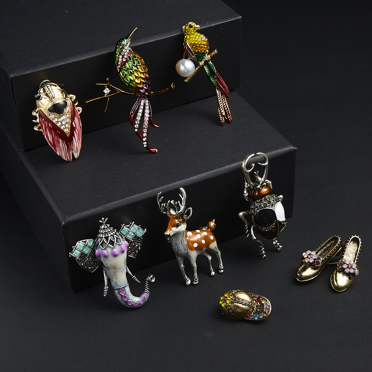 vintage enamel elephant sika deer beetle bird brooches for women insect animal brooch pins crystal clothes jewelry giftsdio chan contact, Gray
vintage enamel elephant sika deer beetle bird brooches for women insect animal brooch pins crystal clothes jewelry giftsdio chan contact, Gray