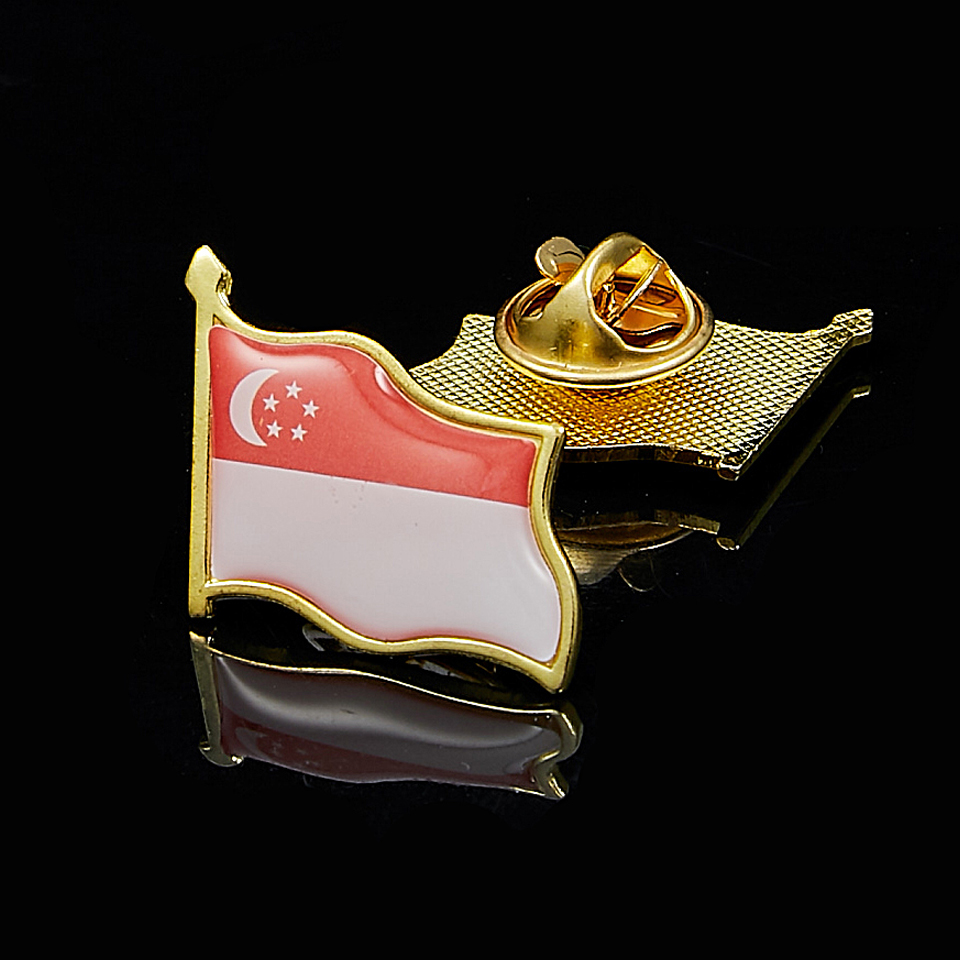 30pcs Exquise Singapour National Drapeau National Craft Stick Broche Broche Pin Suit Tuxedo Corsage Accessoires