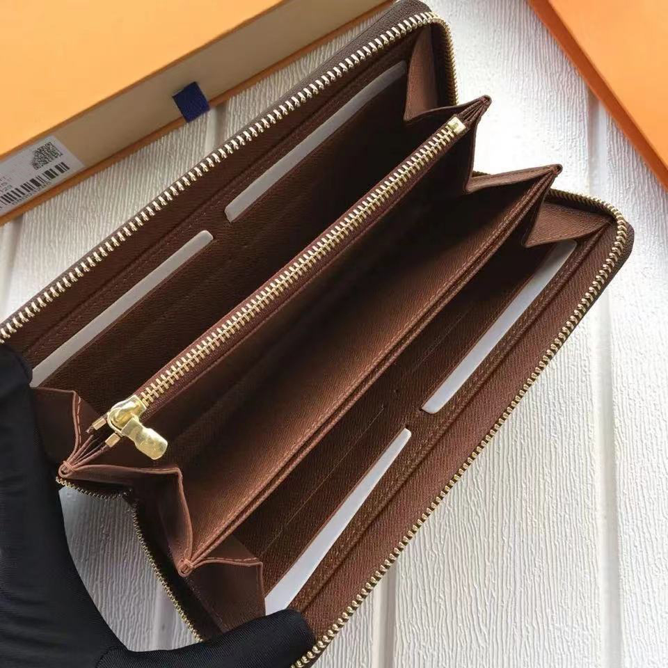 Designer wallets men and women Coin Purse Key Pouch wallet top quality cowhide fashion classic womens Long bag clutch, Red;black
Designer wallets men and women Coin Purse Key Pouch wallet top quality cowhide fashion classic womens Long bag clutch, Red;black