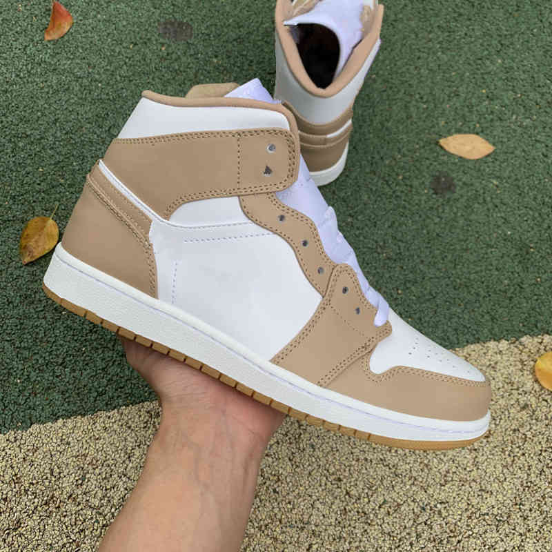 2021 Jumpman 1 OG Men Women Mid Tan Gum Basketball Shoes 1S Flax Rubber Yellow Sneakers Classic Shoe 554724-271 With Box, Pay for extra lace
2021 Jumpman 1 OG Men Women Mid Tan Gum Basketball Shoes 1S Flax Rubber Yellow Sneakers Classic Shoe 554724-271 With Box, Pay for extra lace