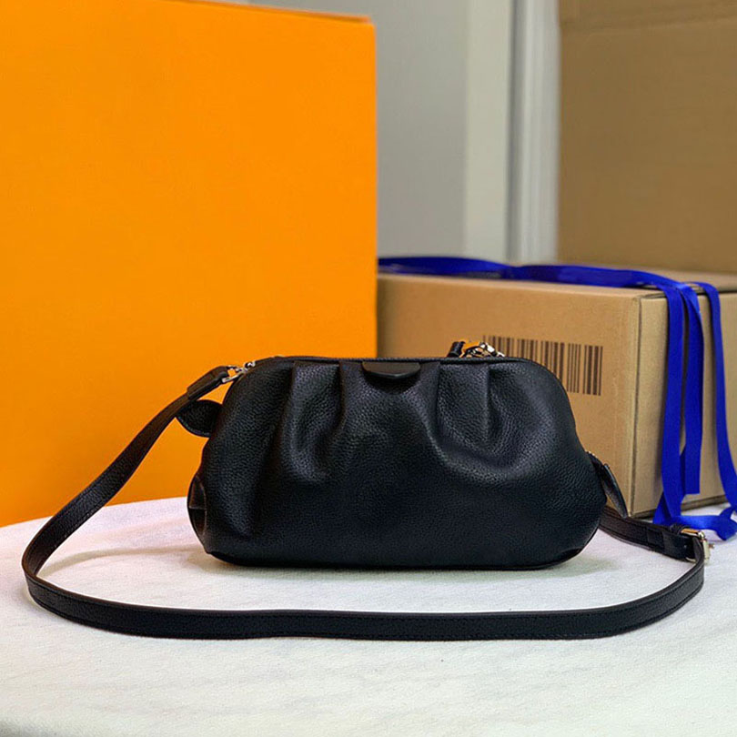 M80093 SCALA mini handbags luxury women shoulder bag classic pleated perforated clouds bags calfskin designers purses fashion lady crossbody M80092 M80094, Box 
M80093 SCALA mini handbags luxury women shoulder bag classic pleated perforated clouds bags calfskin designers purses fashion lady crossbody M80092 M80094, Box