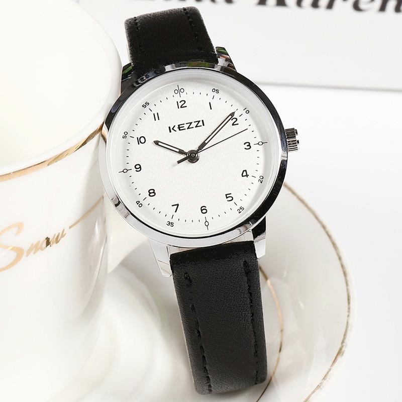 Wristwatches Digital Scale Watch Male And Female Students Niche Temperament Retro Waterproof Casual Atmosphere Couple, Small money
Wristwatches Digital Scale Watch Male And Female Students Niche Temperament Retro Waterproof Casual Atmosphere Couple, Small money