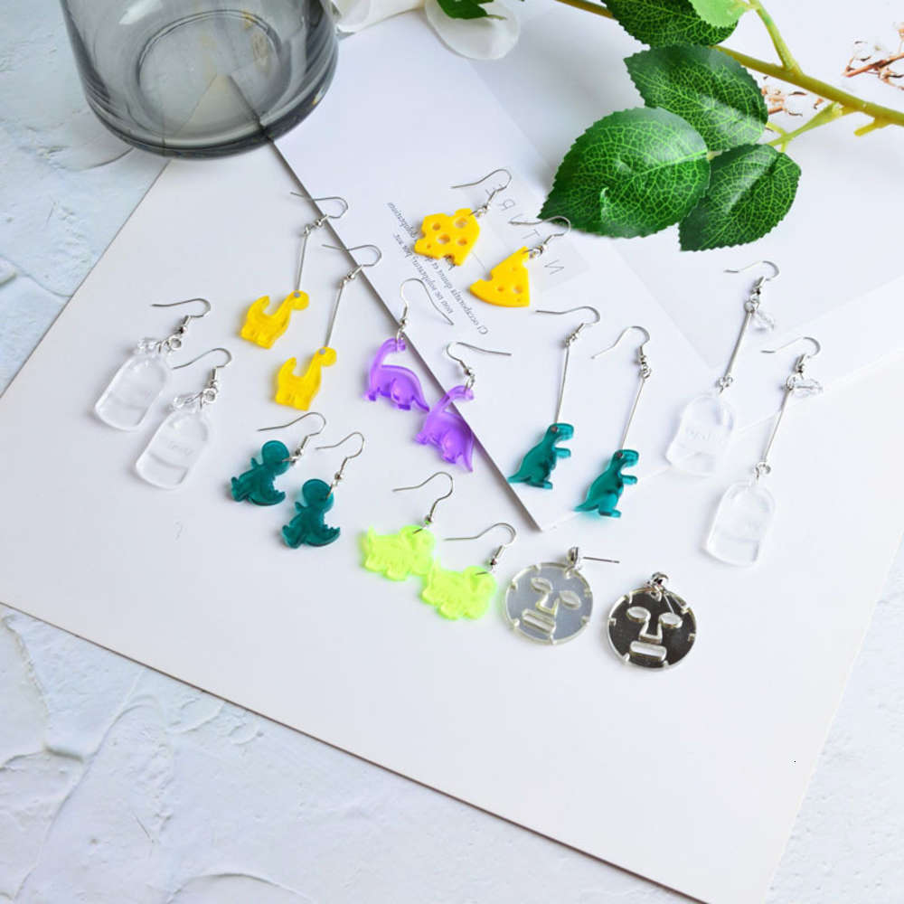earrings Cool summer net red acrylic dinosaur cartoon bottle with the tiktok long stud ear clip, Golden
earrings Cool summer net red acrylic dinosaur cartoon bottle with the tiktok long stud ear clip, Golden