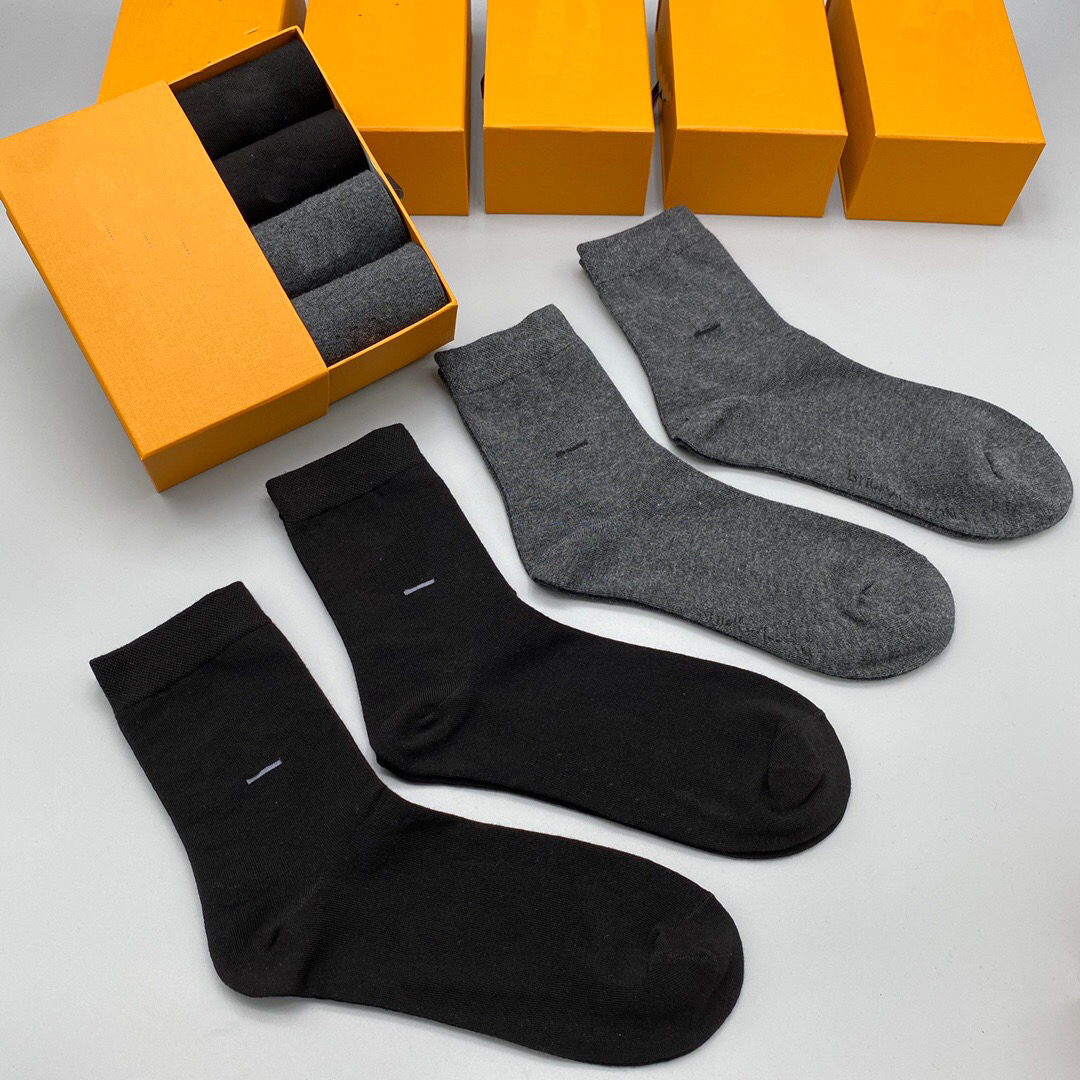

Mens socks letter printing cotton causal long Stockings paris style couple spring and summer 2 color boutique gift box