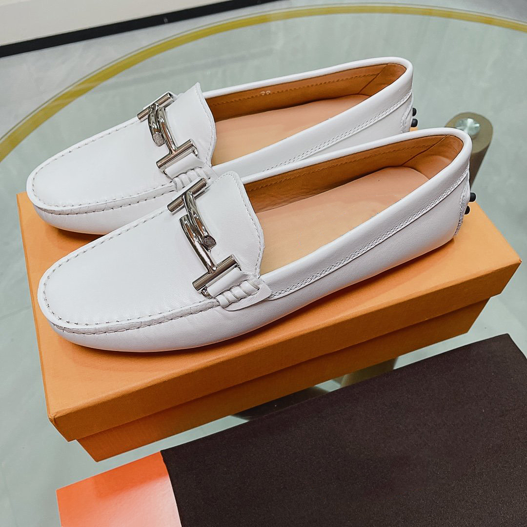 Top quality Luxury designer sneakers women shoes Ladies classic beanie shoes, water dyed cowhide with box are size35-40, As picture 1
Top quality Luxury designer sneakers women shoes Ladies classic beanie shoes, water dyed cowhide with box are size35-40, As picture 1