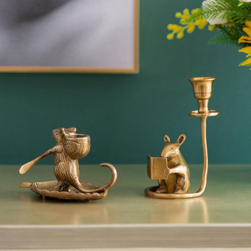Candle Holders Retro Brass Small Candlestick Handmade Carved Mouse Holder Home Copper Decoration Tray Creative Candlesticks Decor
Candle Holders Retro Brass Small Candlestick Handmade Carved Mouse Holder Home Copper Decoration Tray Creative Candlesticks Decor