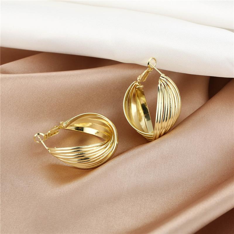 Dangle & Chandelier 2021Trend Gold Multi-layer Metal Round Hoop Earrings For Women Korean Fashion Lady Drop Party Classic Jewelry Gift, Silver
Dangle & Chandelier 2021Trend Gold Multi-layer Metal Round Hoop Earrings For Women Korean Fashion Lady Drop Party Classic Jewelry Gift, Silver