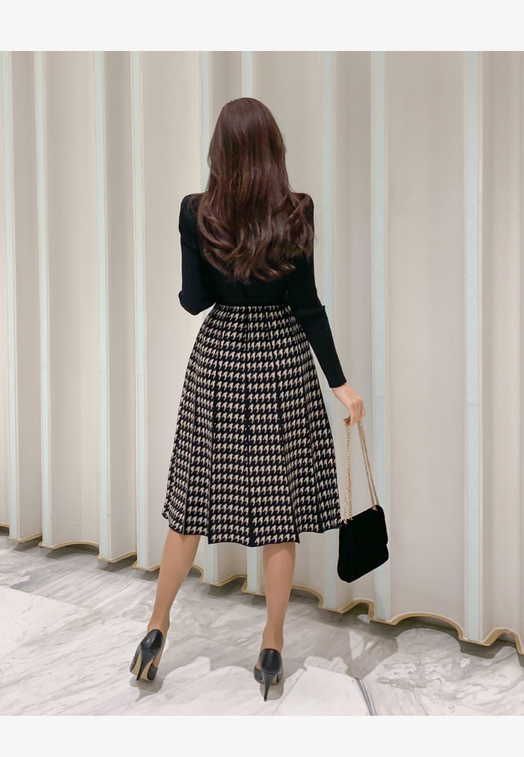 2021zawfl 2021 autumn korean elegant knitted plaid patchwork women dress long sleeve o-neck lace-up bow pleated midi dresses vestido, Black;gray
2021zawfl 2021 autumn korean elegant knitted plaid patchwork women dress long sleeve o-neck lace-up bow pleated midi dresses vestido, Black;gray