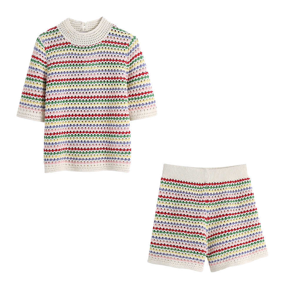 Women Two Piece Set Striped Knit Top & Shorts High-Waist Chic Lady Fashion Women top and shorts 2 piece set 210709
Women Two Piece Set Striped Knit Top & Shorts High-Waist Chic Lady Fashion Women top and shorts 2 piece set 210709